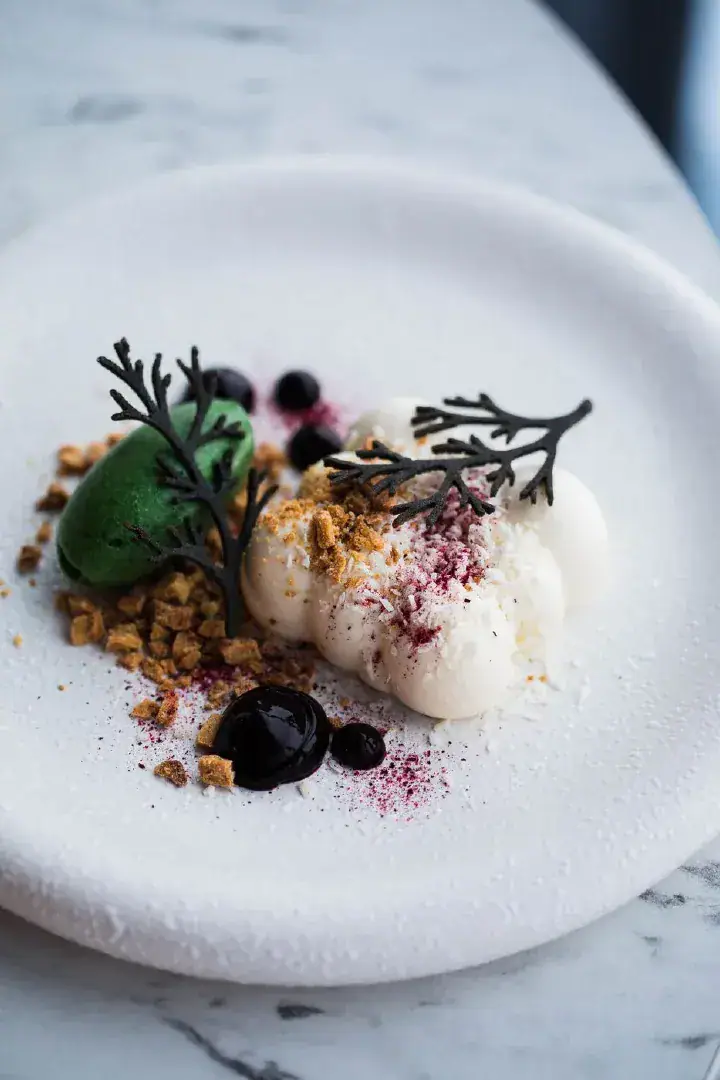 A dessert on marble, Paris bistro style